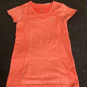 Nike Dri-Fit T-shirt sz XS